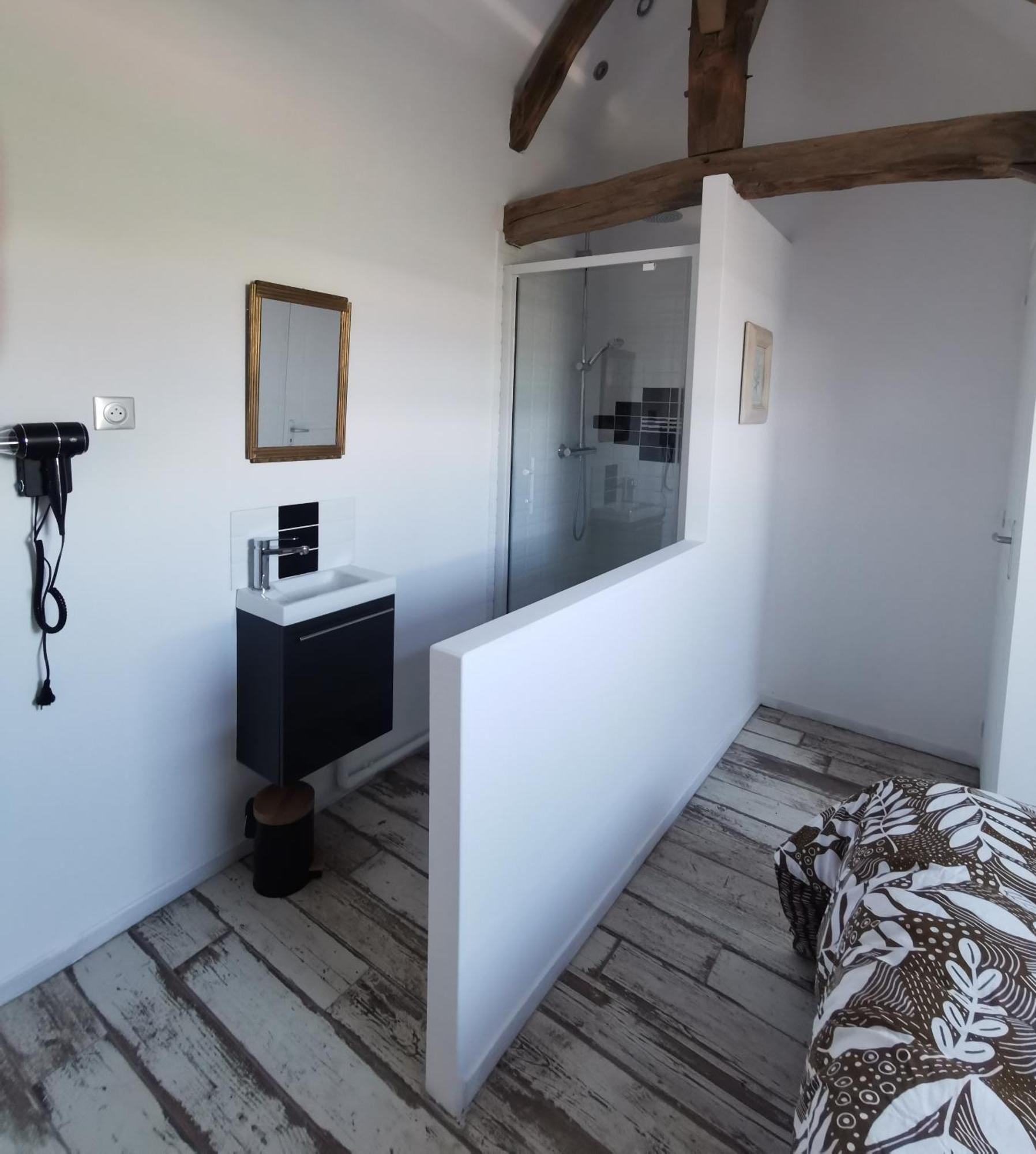 Bed and Breakfast Le P'Tit Coin Dans Les Vignes Restigné Exterior foto